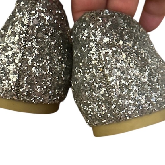Jewel Badgley Mischka Silver Glitter Flats - Picture 6 of 6